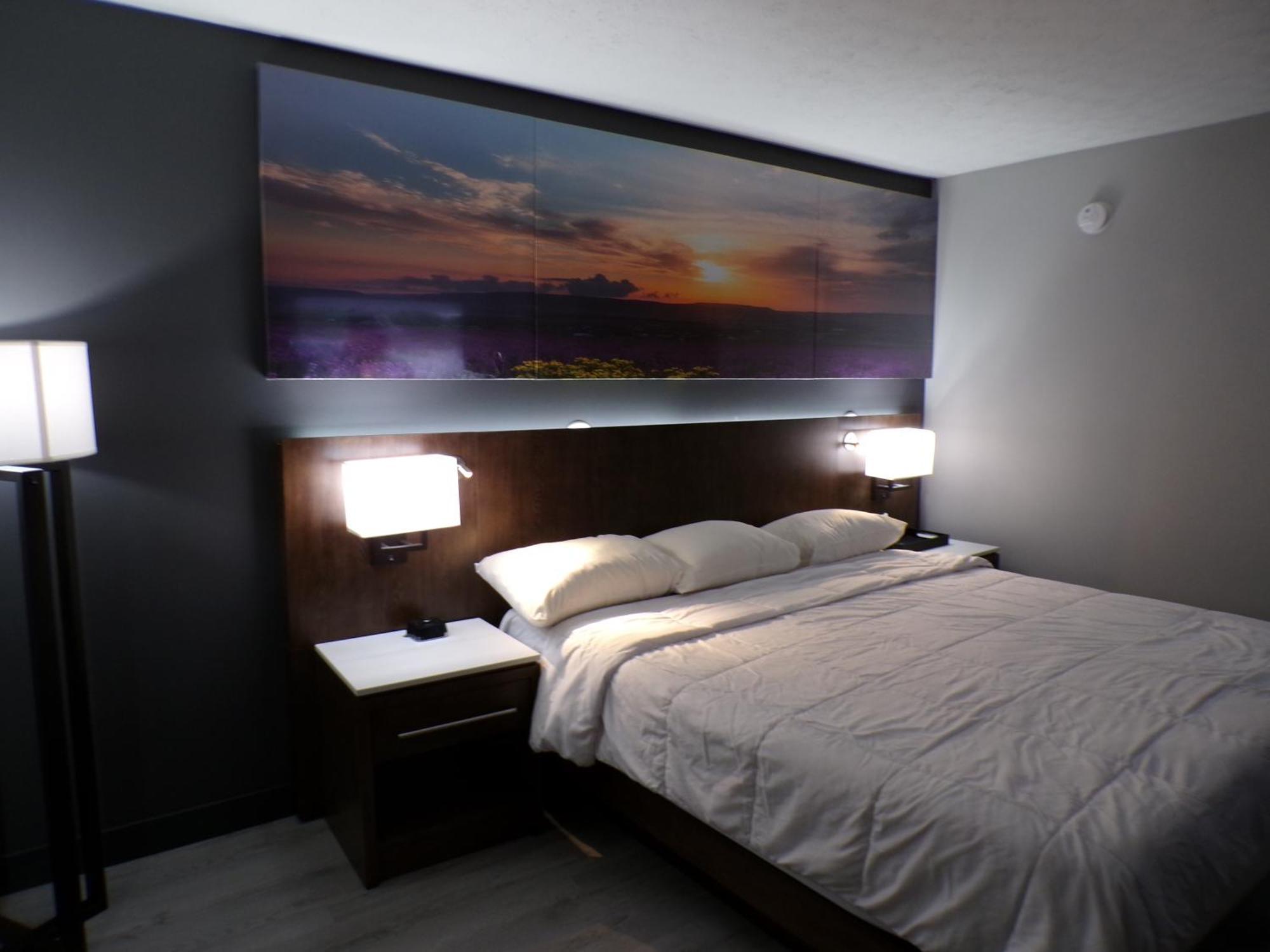Luxor Inn & Suites, A Travelodge By Wyndham إلكينز المظهر الخارجي الصورة